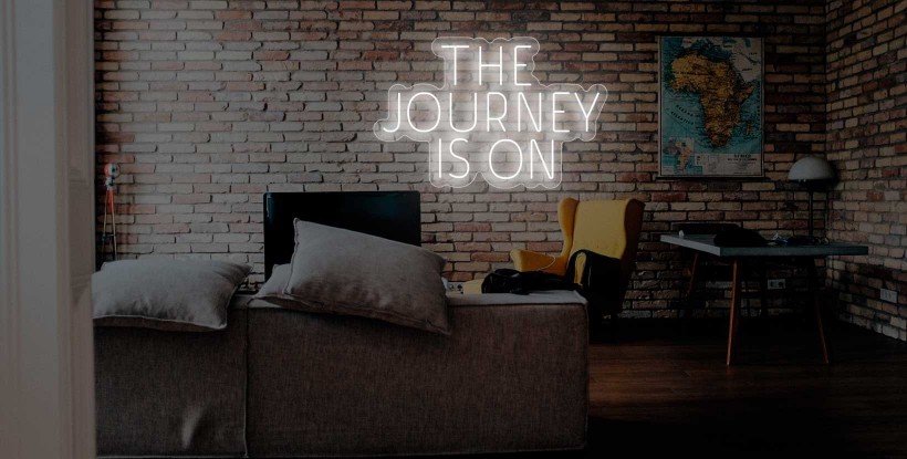 Neón THE JOURNEY IS NOW