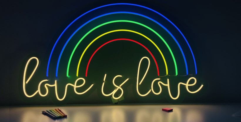 Neon LOVE IS LOVE