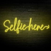 Néon Led Flex 'Selfie Here'